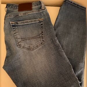 Hollister Women's Blue Straight Jeans